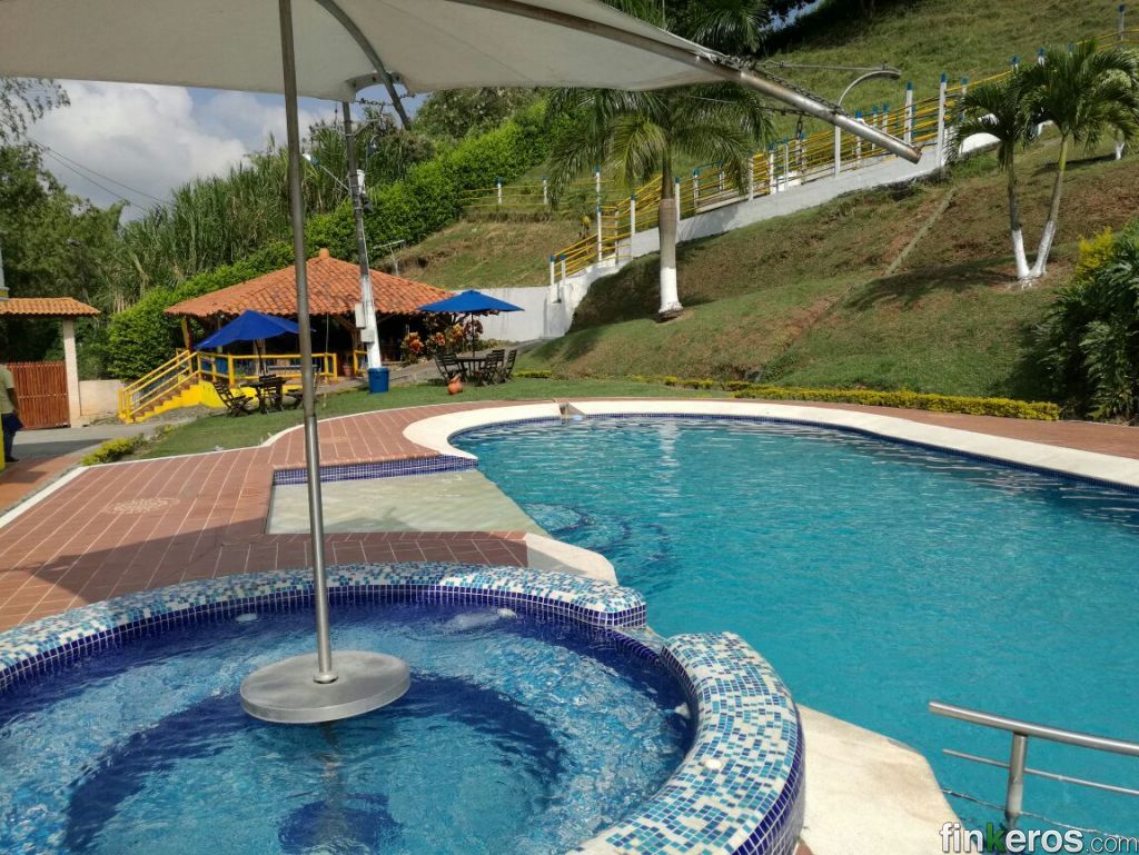 Hermosa finca disponible para semana santa hasta 30 personas - Finca en Pereira, Risaralda